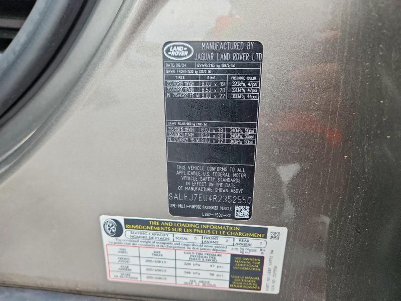 2024 Land Rover Defender 110 s