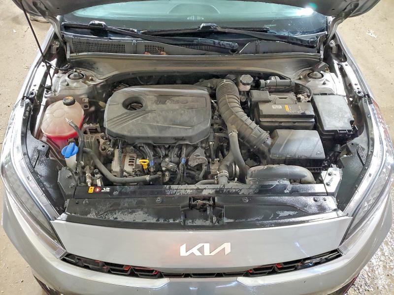 2023 KIA Forte gt
