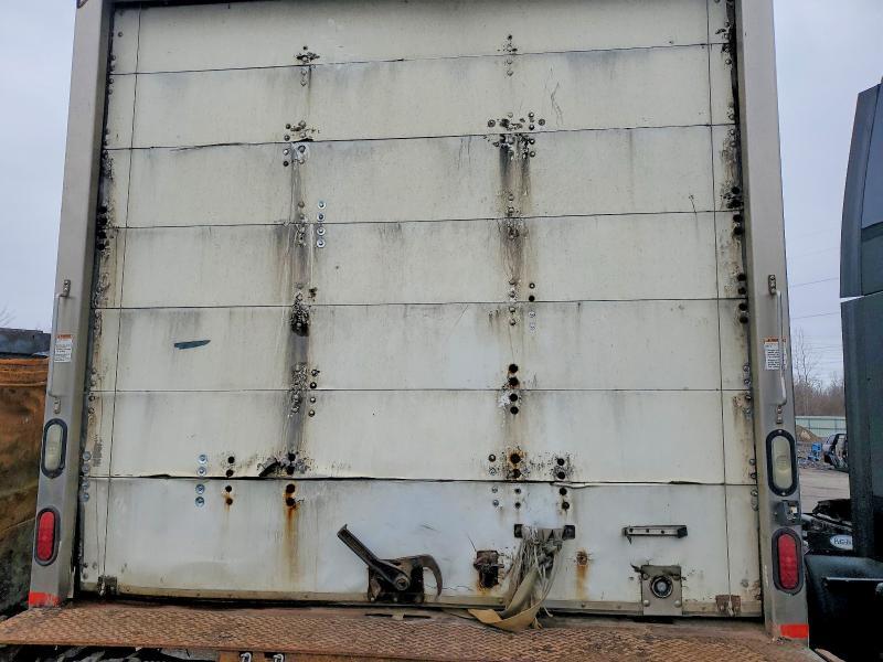 2014 Freigliner 2014 Freightliner Business Class M2 BOX Truck