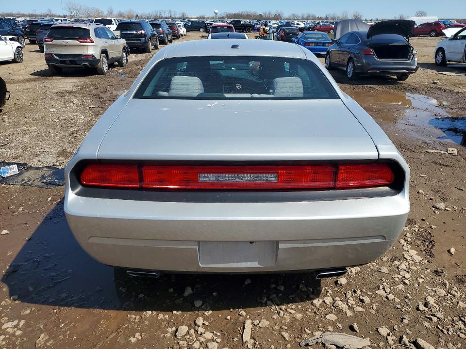 2012 Dodge Challenger sxt