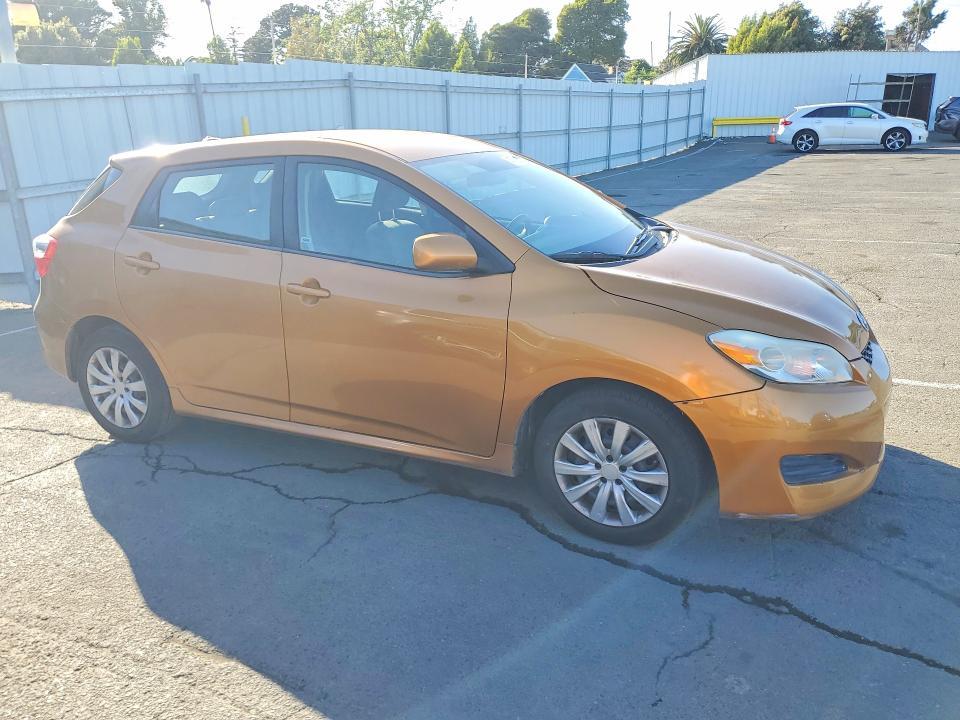 2009 Toyota Matrix Base