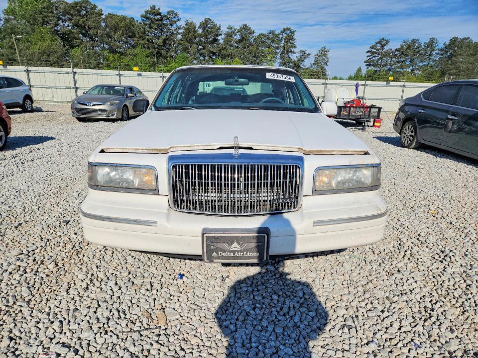 1997 Lincoln Town car Signature