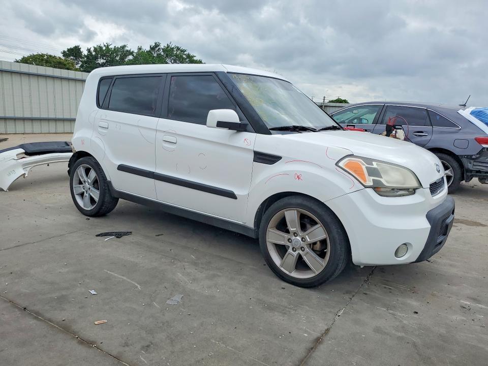 2010 KIA Soul +