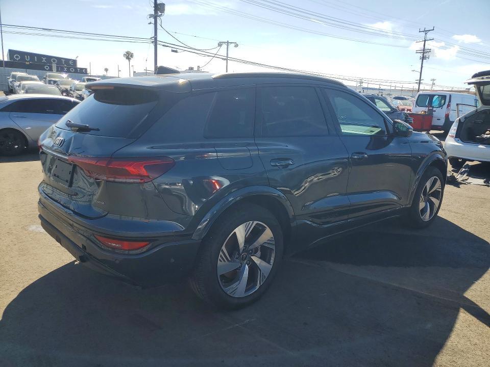 2025 Audi Q6 E-tron Premium Plus