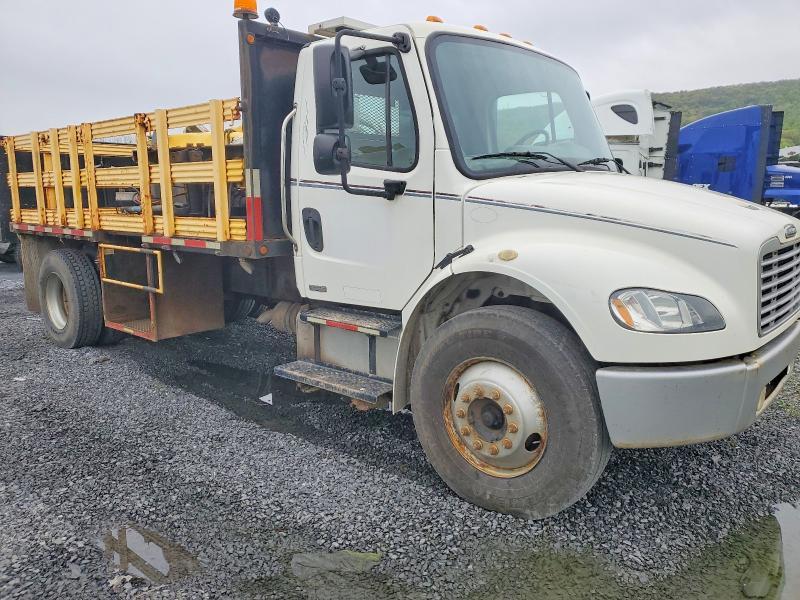 2004 Freigliner M2 106 Medium Duty