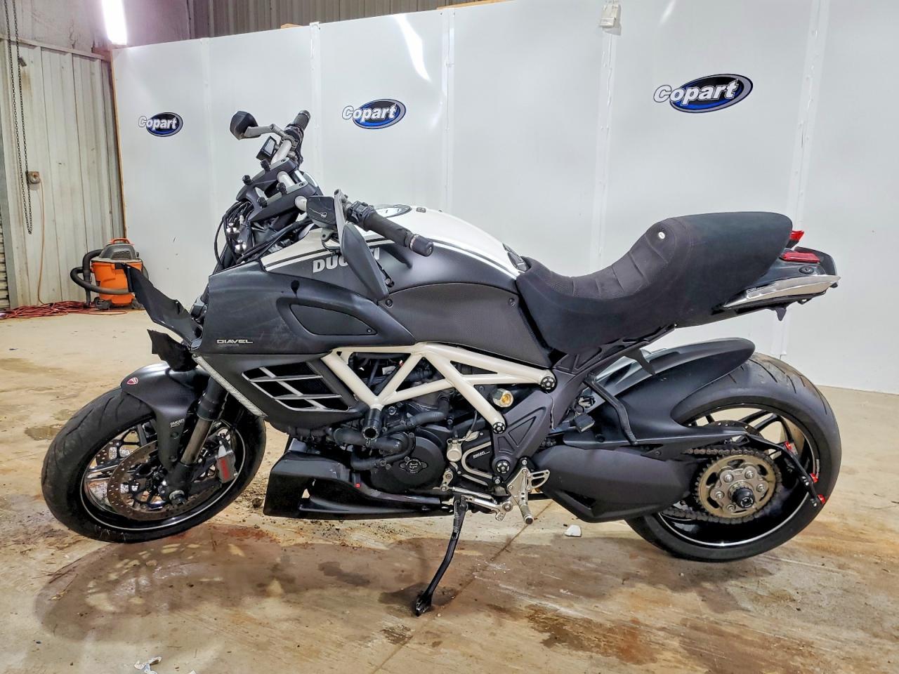 2013 Ducati Diavel