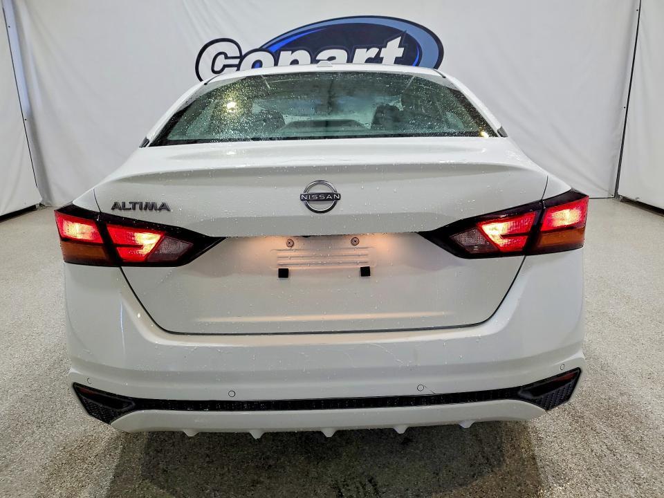 2025 Nissan Altima 2.5 sv