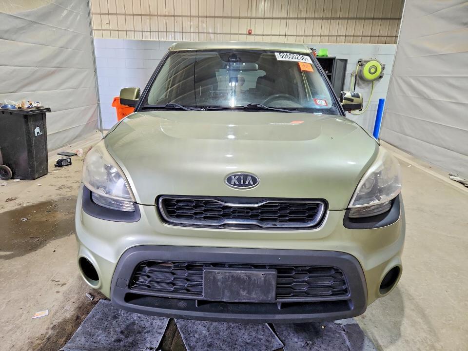2013 KIA Soul Base