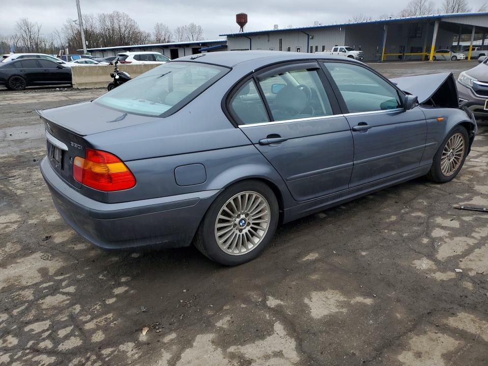 2003 BMW 330 i
