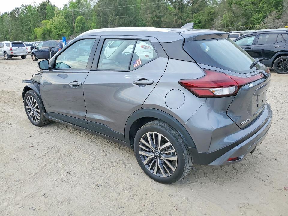 2024 Nissan Kicks sv