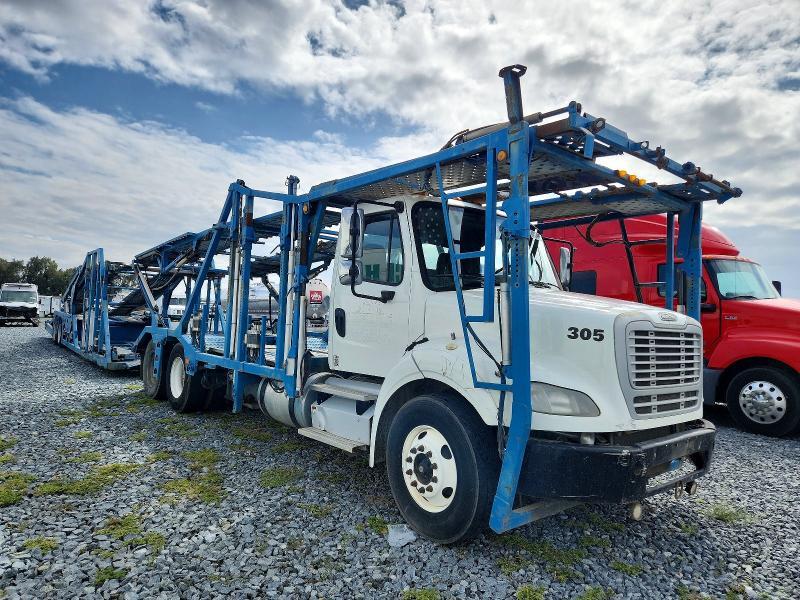 2013 Freigliner 2013 Freightliner Business Class M2 Car Hauler TRU