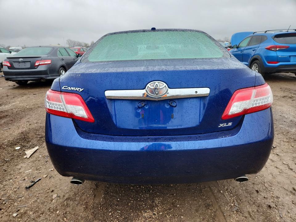 2011 Toyota Camry xle V6