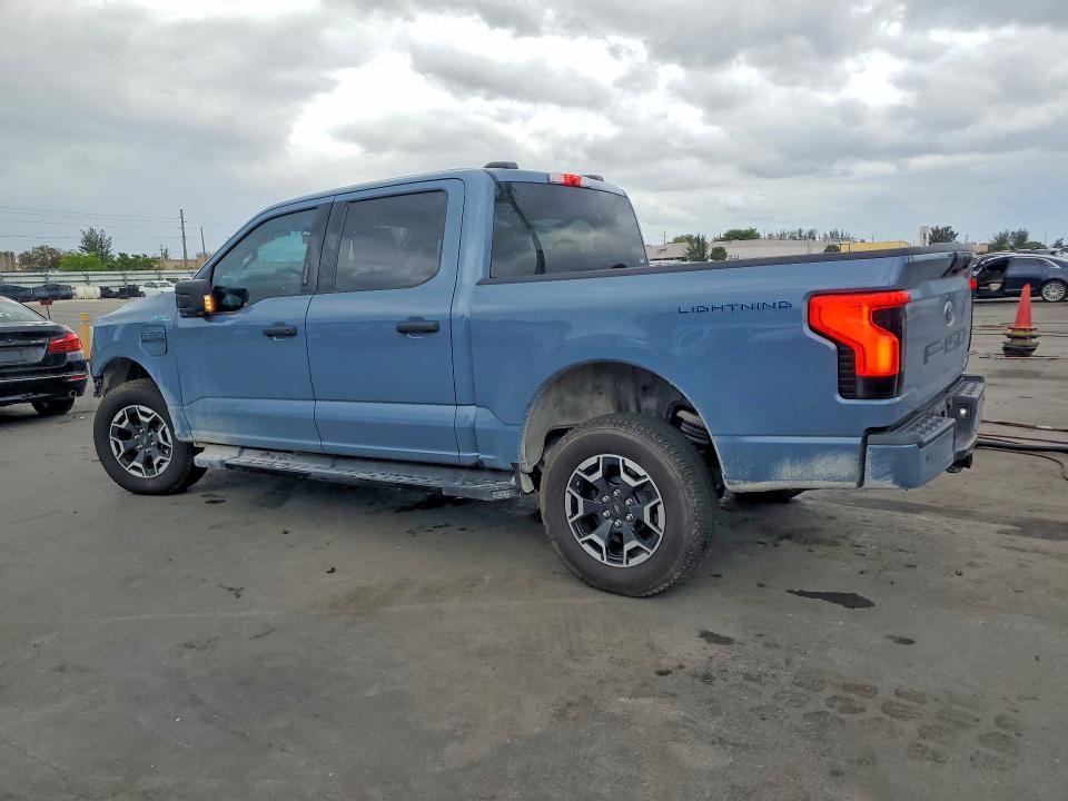 2023 Ford F150 Lightning XLT