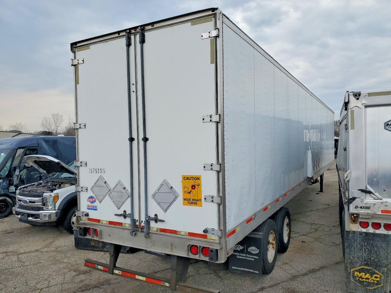 2012 Utility VS2DX DRY Van Trailer
