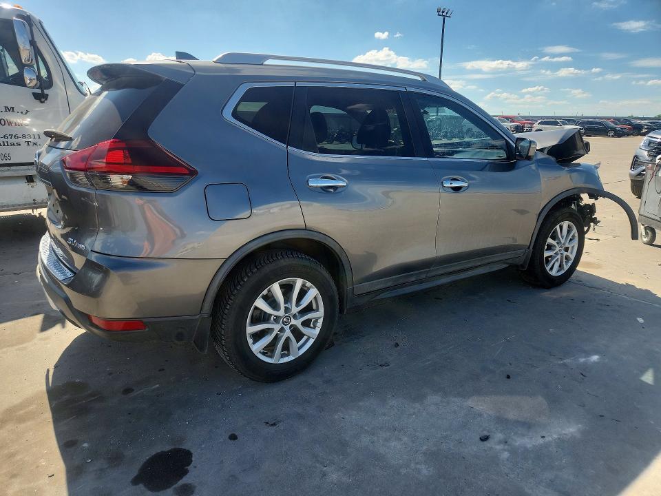 2018 Nissan Rogue sv