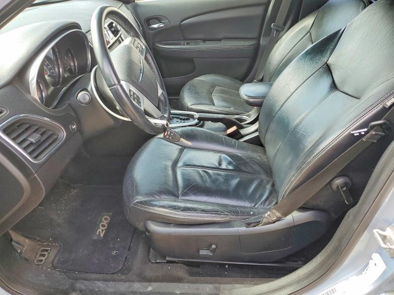2012 Chrysler 200 Limited