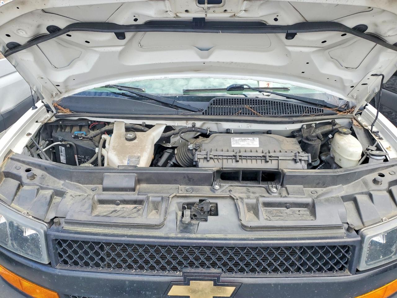 2021 Chevrolet Express Delivery Truck