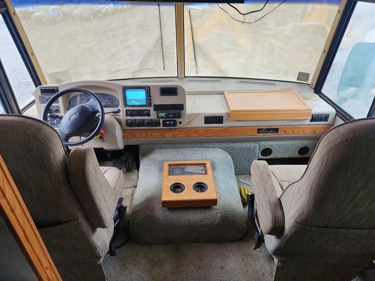 2002 Winn 2002 Ford F550 Super Duty RV