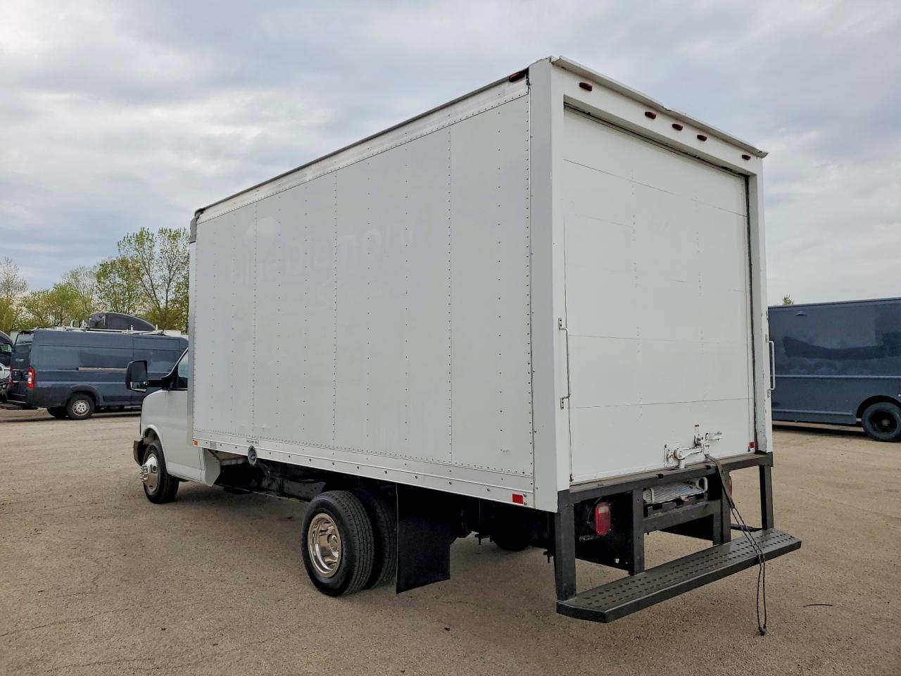 2014 Chev Express Cutaway