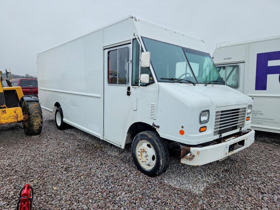 2013 Ford F59 Delivery Truck