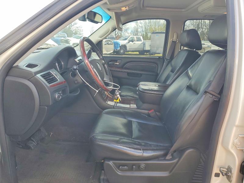 2010 Cadillac Escalade Luxury