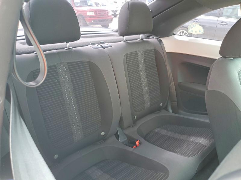 2012 Volkswagen Beetle Turbo