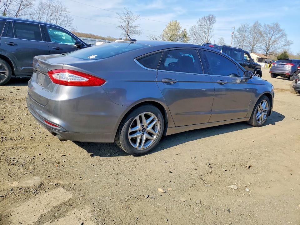 2014 Ford Fusion se