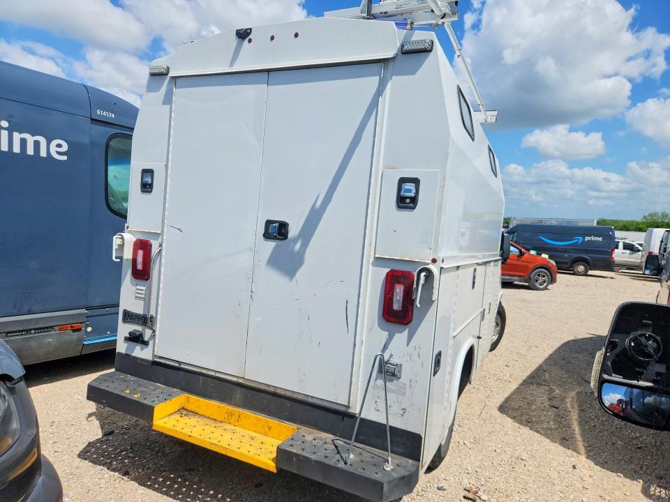 2019 Chev Express G3500