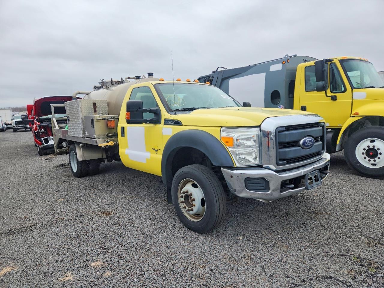 2016 Ford F550 Super Duty Vacuum Truck