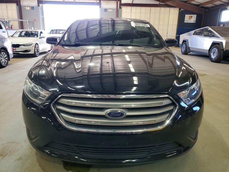 2016 Ford Taurus sel