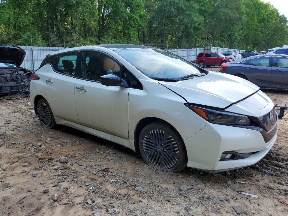 2023 Nissan Leaf sv Plus