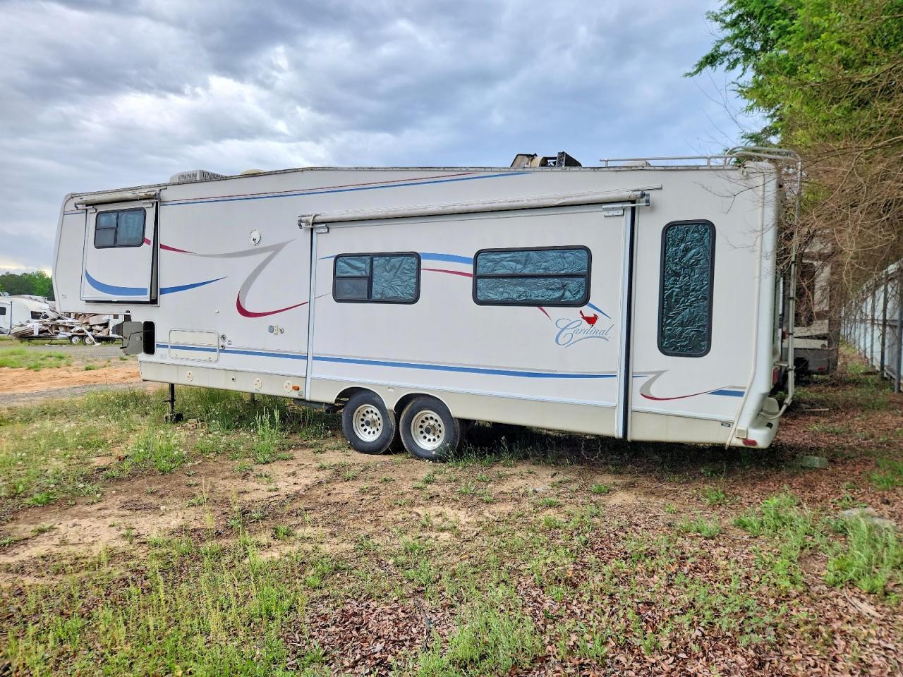 2000 Forest River Cardinal Camper