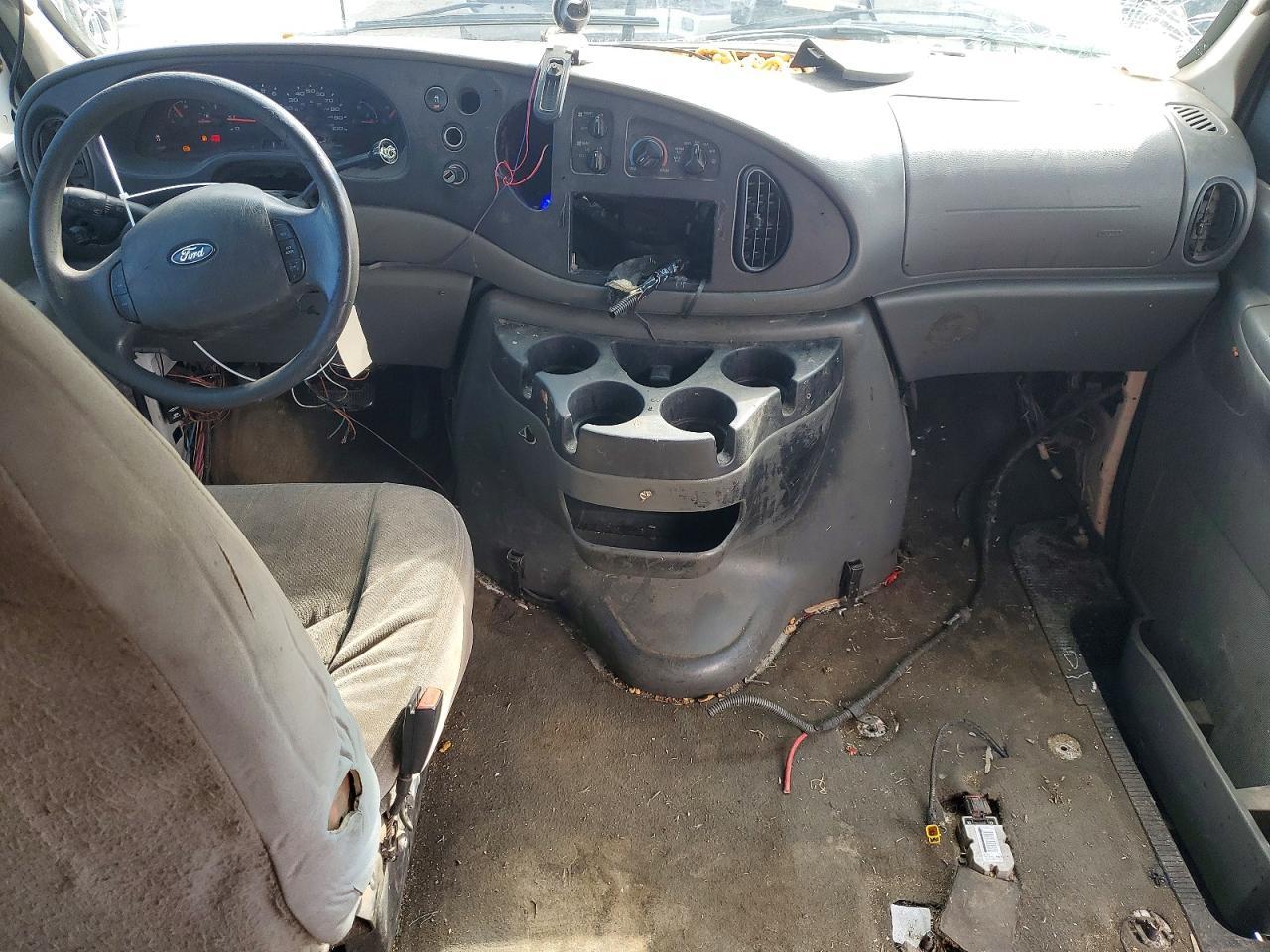 2007 Ford E350 Utility / Service Van