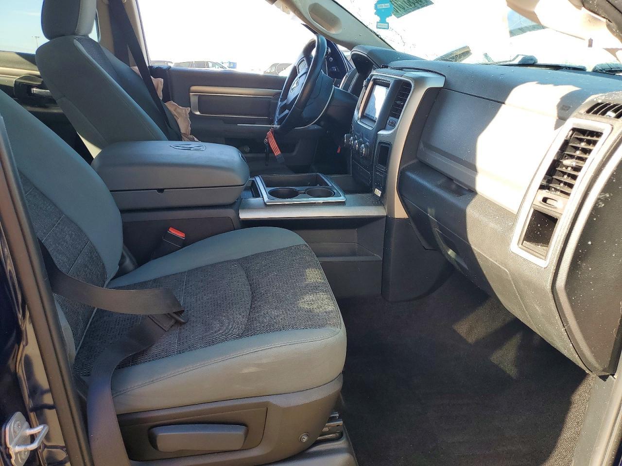 2014 Dodge RAM 1500 SLT