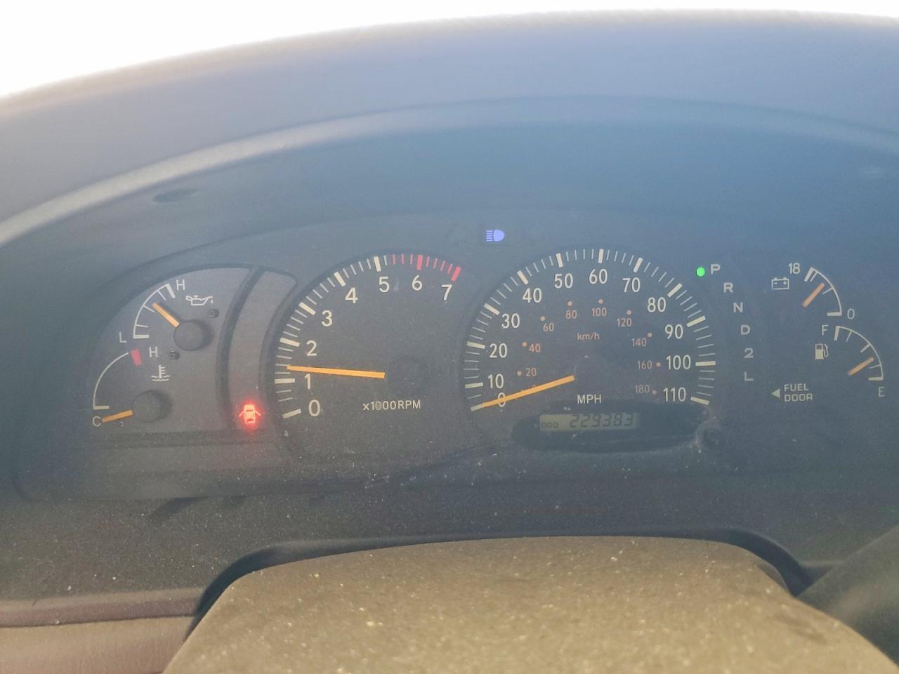 2004 Toyota Tundra SR5