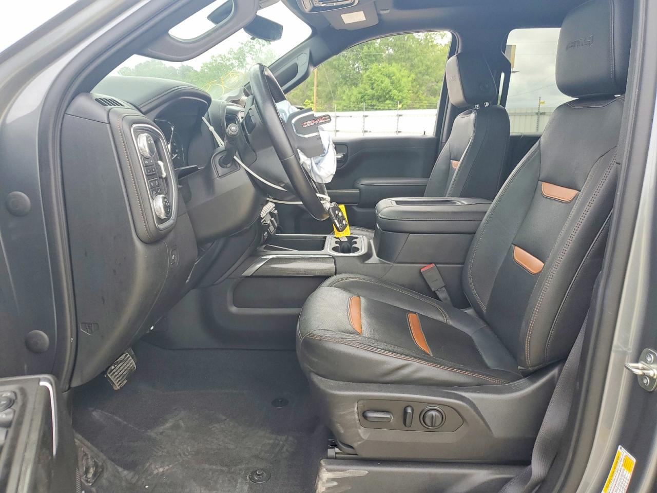 2021 GMC Sierra K1500 AT4
