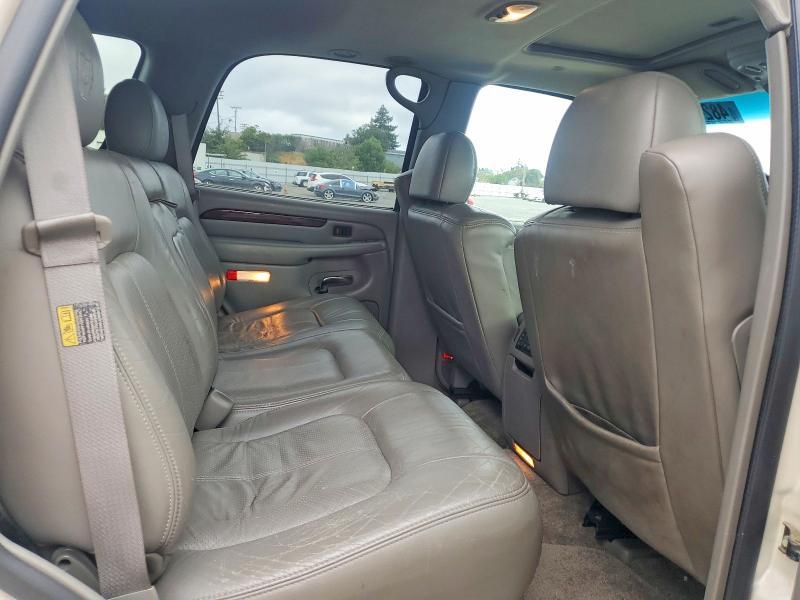 2002 Cadillac Escalade Luxury