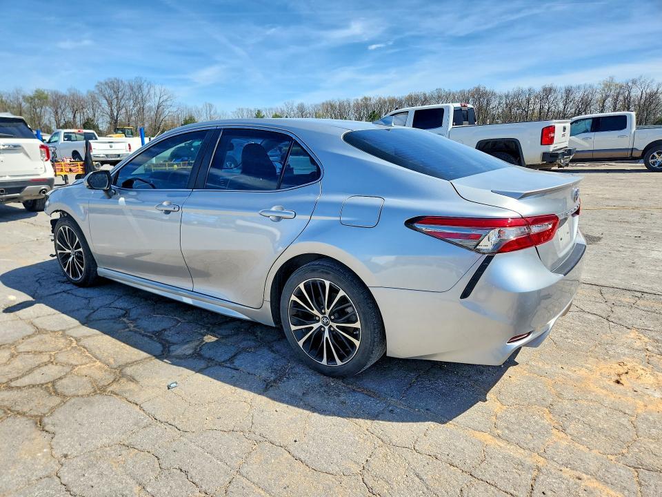 2018 Toyota Camry se