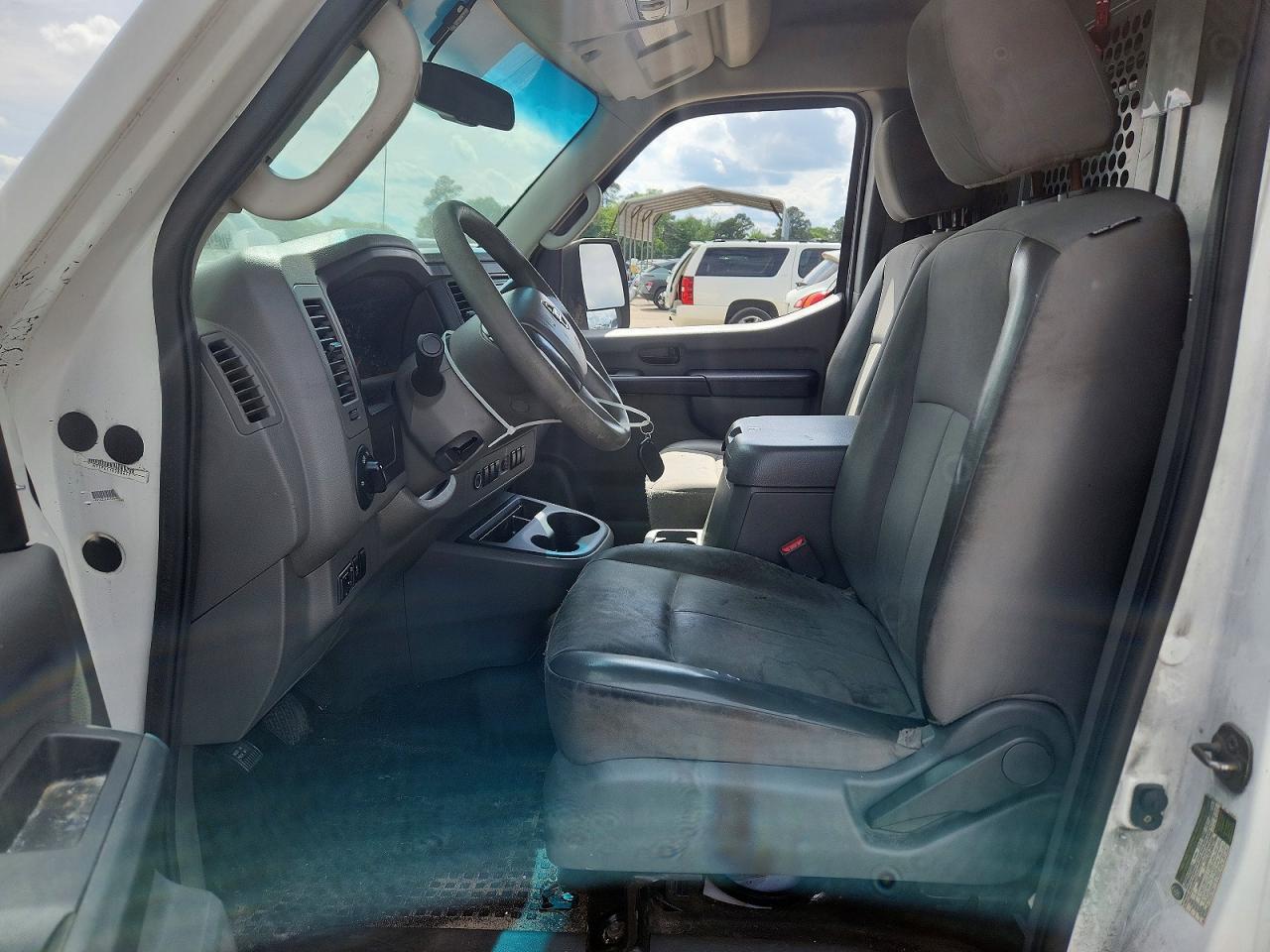 2012 Nissan NV 2500 HD S