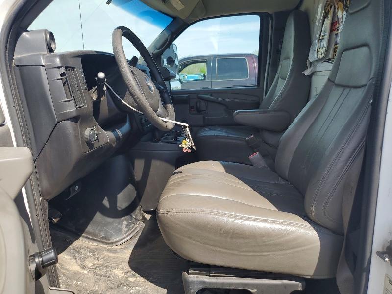 2013 GMC Savana box Truck