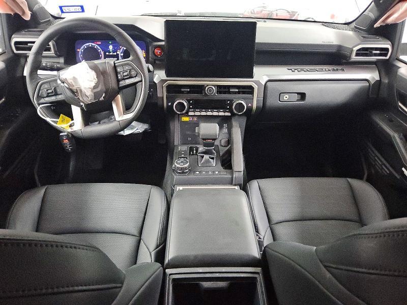 2025 Toyota Tacoma TRD OFF-ROAD HV