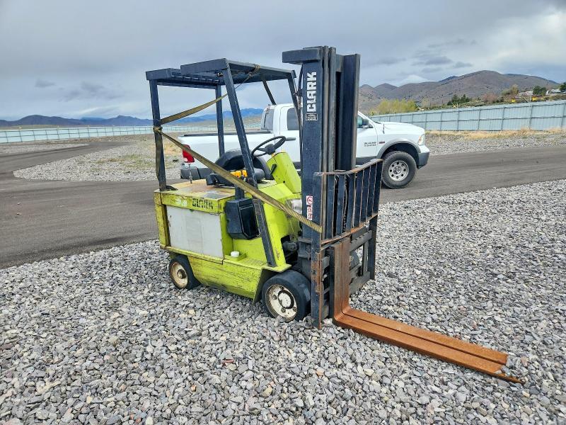 1998 Clark ECS30 Forklift