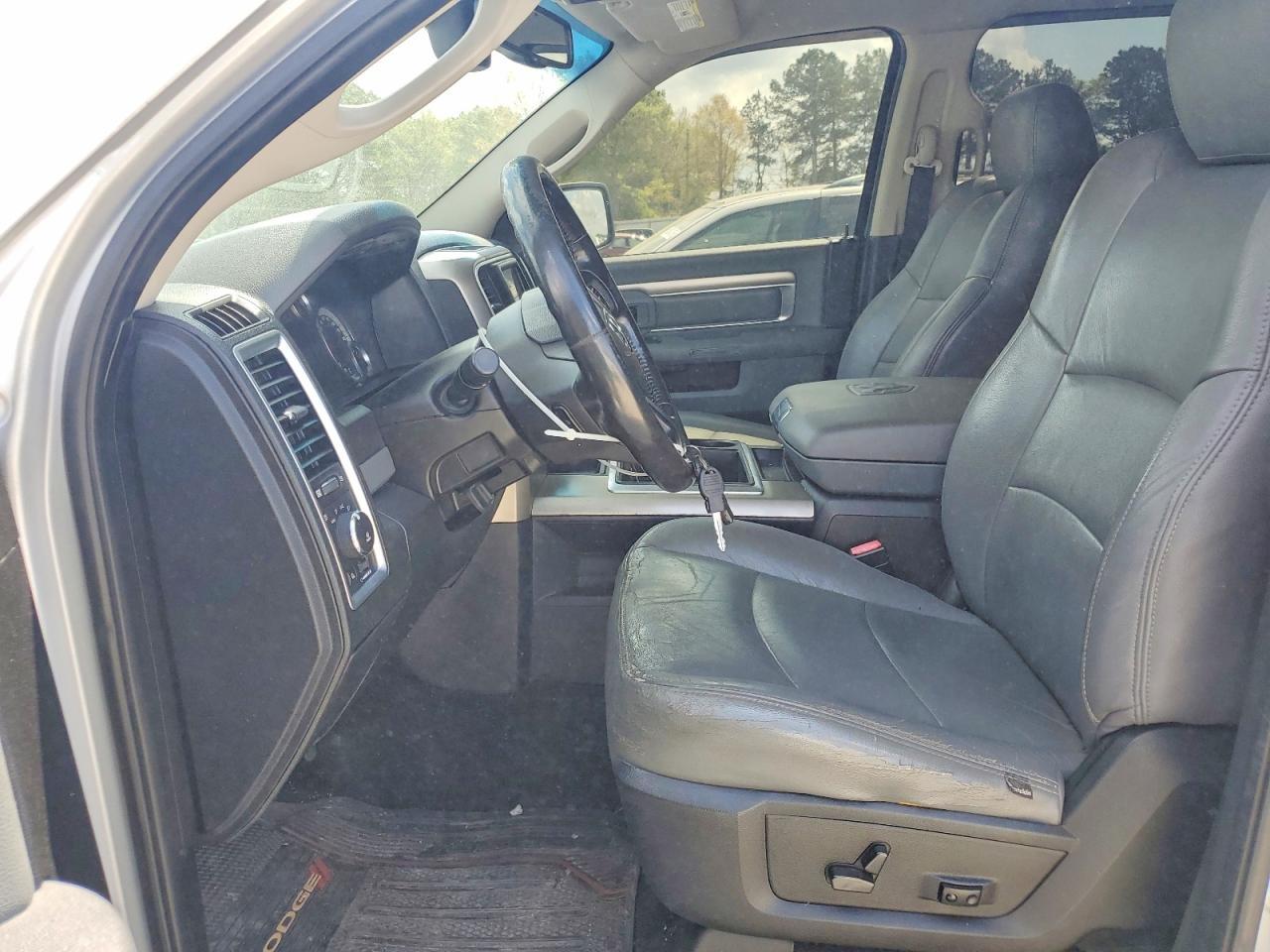 2014 Dodge RAM 1500 SLT
