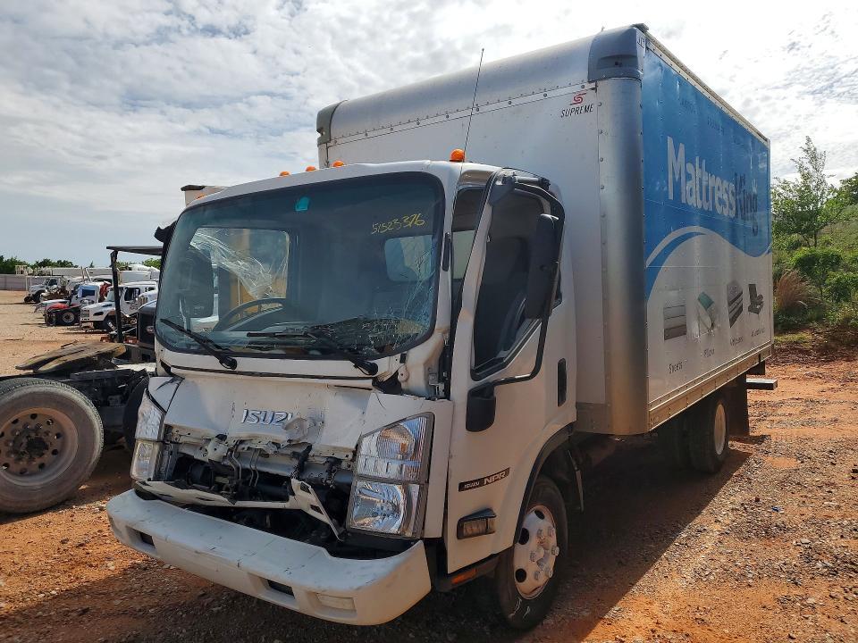 2017 Isuzu NPR BOX Truck
