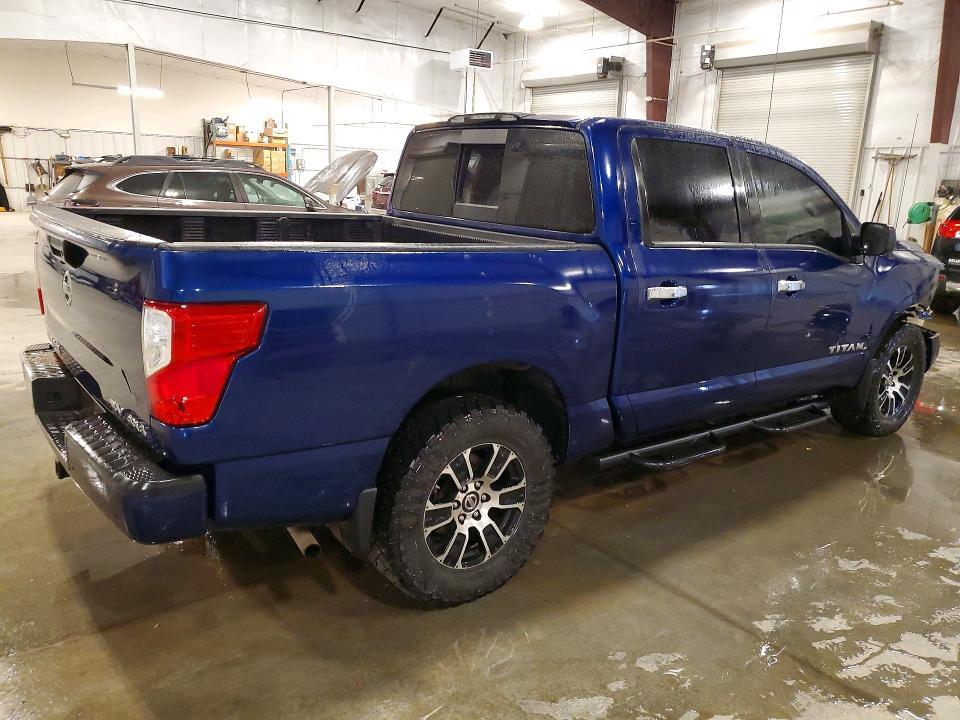 2021 Nissan Titan SV