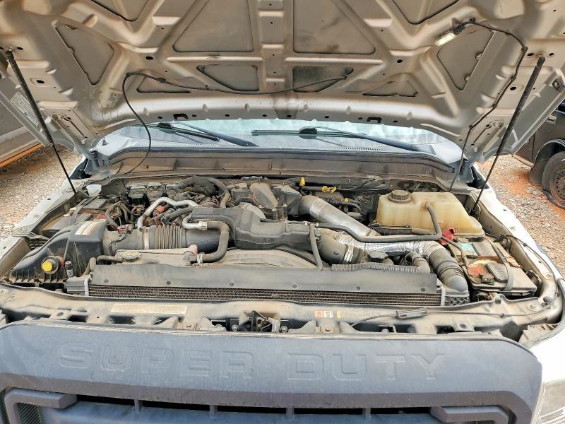 2016 Ford F450 sd 6.7l V-8 Tdsl Stake bed
