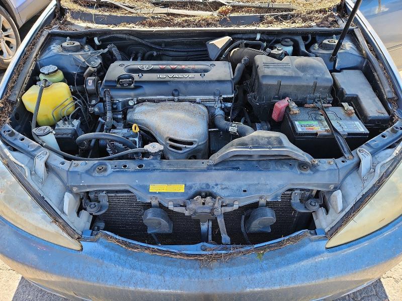 2003 Toyota Camry le