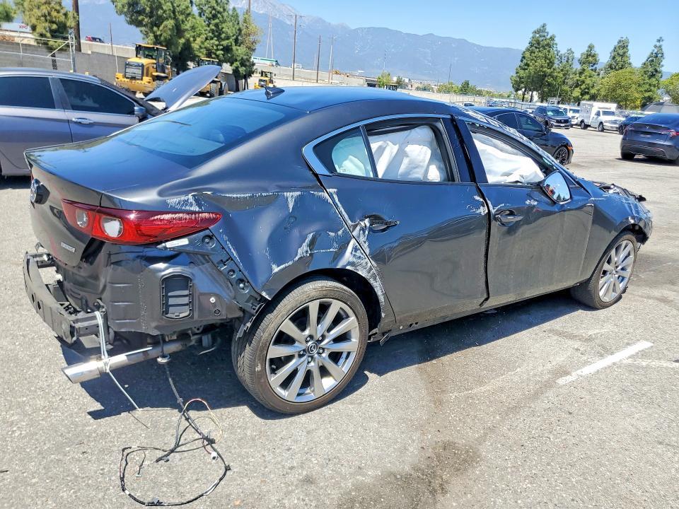 2023 Mazda 3 Premium