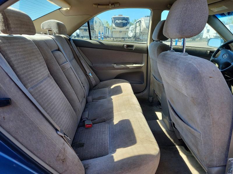 2003 Toyota Camry le