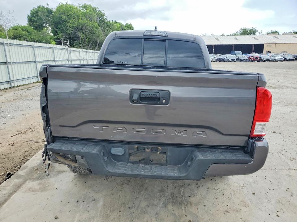 2016 Toyota Tacoma SR